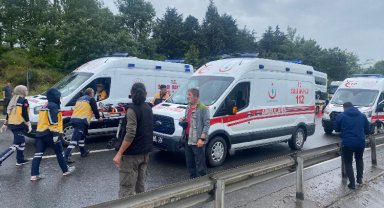 Düzce Anadolu Otoyolu'nda zincirleme kaza: 4 yaralı