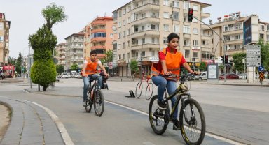 Gaziantep'te 'trafik güvenliğine' 6 bin reflektif yelek
