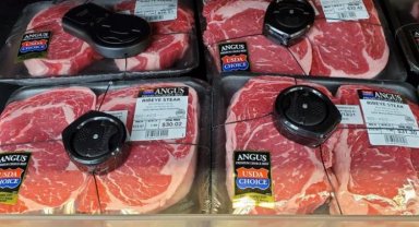 İngiltere'de marketler ete de alarm takıyor!