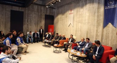 Kayseri Talaslı gençler 'Genç Ofis'te buluşuyor