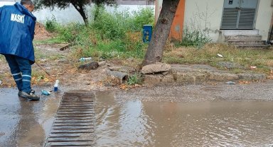 Manisa'da sağanak yağış sonrası tüm ekipler sahada