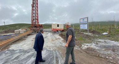 Memduh Büyükkılıç'tan jeotermal sondaj incelemesi
