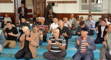 Pazaryeri Ahmetler Köyü bereket için şükür duasında