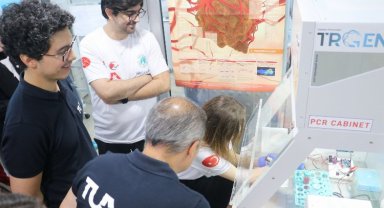 Türkiye'nin ilk uzay yolcuları Üsküdar Üniversitesi'nde