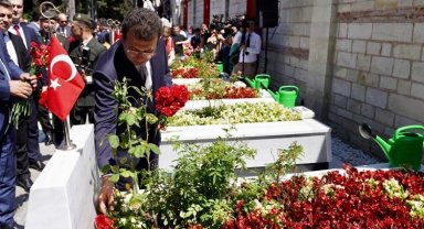 15 Temmuz Şehitleri İBB önünde anıldı