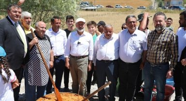 Ahmet Çolakbayrakdar Pilav Şenliği'ne katıldı