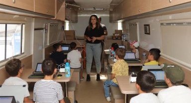 Bandırma'da çocukların yüzü bu atölyelerde gülüyor