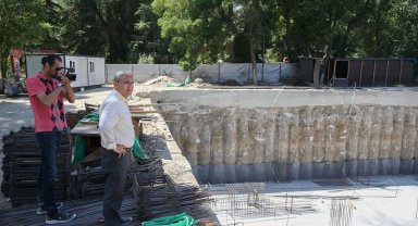 Başkan Alim Işık'tan kütüphane çalışmasına yakın takip