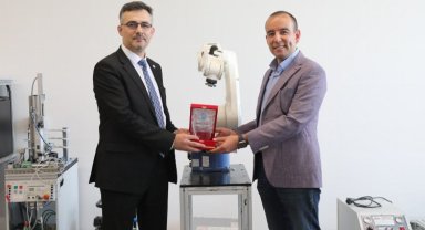 BTÜ'ye önemli robotik hibe