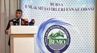 Bursa'da emlakçıların sektörün sorunlarını raporladı