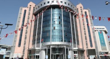 İzmit Belediyesi EYT'li işçilerin tazminatlarını ödedi