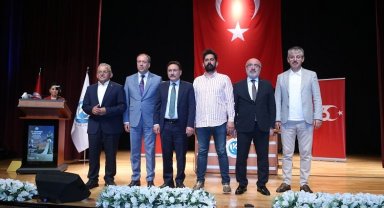 Kayseri protokolü 15 Temmuz konferansına katıldı