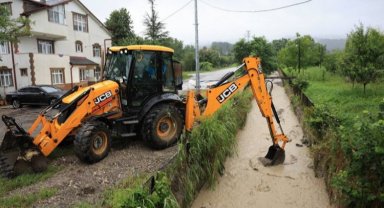 Kuvvetli yağışa Sakarya Büyükşehir'den anında müdahale