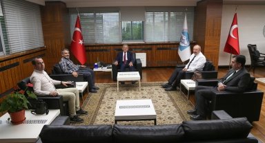 Memduh Büyükkılıç'a akademisyenlerden ziyaret