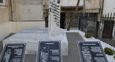 Bursa'da Gemlik Belediyesi'nden şehitlere saygı