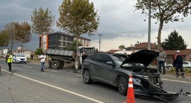 Düzce Zonguldak yolunda kaza: 6 yaralı