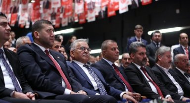MHP Kayseri kongresine Büyükkılıç da katıldı