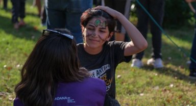 Adana'da çocuk panayırlarında Cumhuriyet kutlamaları