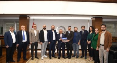 Kayserili mimarlardan Başkan Büyükkılıç'a ziyaret