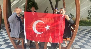 Kocaeli Dilovası Türk bayrakları ile donatıldı
