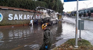 Sakarya'da yağış mesaisi aralıksız sürüyor