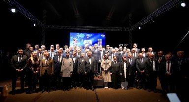 TDBB 20. Yıl Programı'na Numan Kurtulmuş da katıldı