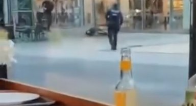 Almanya'da polise bıçaklı saldırı