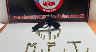 Edirne Keşan'da ruhsatsız silah ele geçirildi