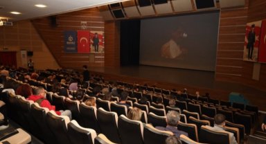 Kocaeli Büyükşehir Atatürk'ü özel film gösterisi ile andı