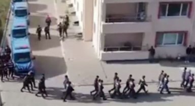Sınırda 'Kalkan' operasyonu: Yüzlerce düzensiz göçmene gözaltı