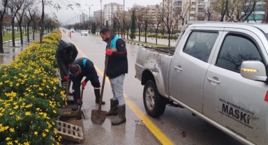 Manisa'da MASKİ'den yağış mesaisine devam