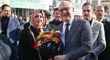 Başkan Ergün'e Kırkağaç'ta coşkulu karşılama