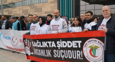 Bursa'da sağlık çalışanları 'artık usandık' dedi