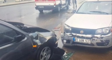 Metek Toki Kavşağında Trafik Kazası