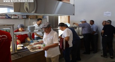 İzmit Kent Lokantası Halktan Yoğun İlgi Görüyor