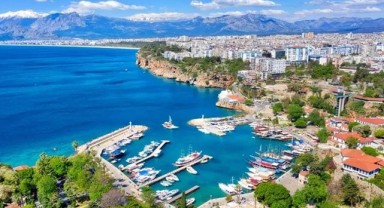 Ersoy: Antalya Zirvede