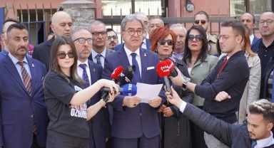 Adalet Bakanlığı Önünde