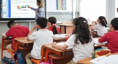 İstanbul’da 6.2 Büyüklüğündeki Deprem Sonrası Eğitime 2 Gün Ara Verildi