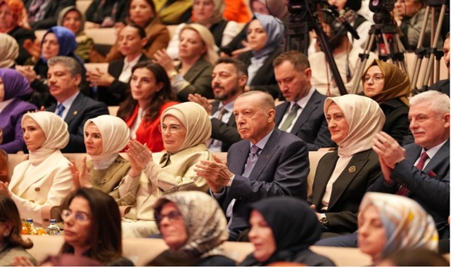 KADEM’de Bayrak Değişimi: Av. Dr. Canan Sarı Yeni Başkan Oldu