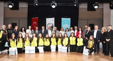 Nilüfer’den dünyaya barış ve dostluk mesajı