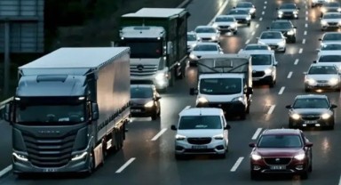 Bayram trafiği için kamyonlara 6 Haziran’a kadar kısıtlama