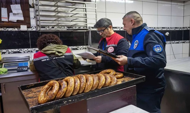 Bornova’da Gıda Zehirlenmelerine Karşı Sıkı Denetim