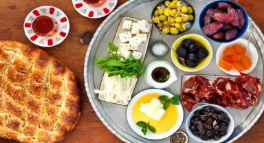 Diyet Uzmanı Uyarıyor: Sahuru Atlamayın