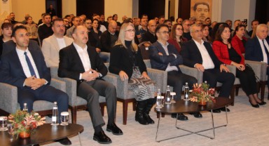 İzmir’de Dev Buluşma: Eğitim-Bir-Sen Teşkilatını Güçlendiriyor