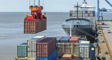 Dış ticaret açığı yıllık yüzde 56 arttı!