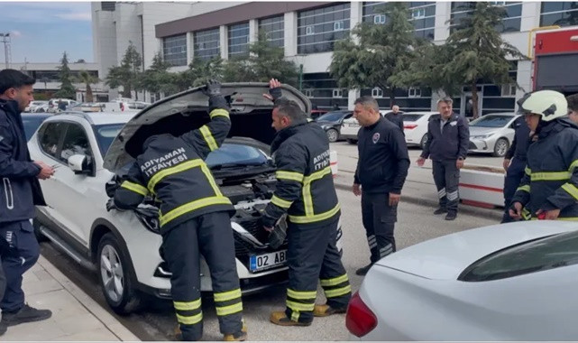 Hastane otoparkında araç yangını paniği