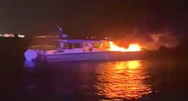 Kadıköy’de Tekne Yangını: 4 Kişi Kurtarıldı