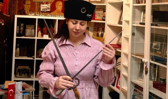 Yazar Özlem Ok'tan Rotterdam'daki Çanakkale Müzesi'ne ziyaret