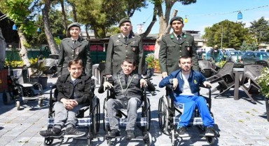 Mehmetçikten Engelliler Haftasında Anlamlı Destek