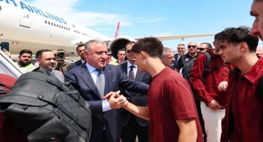 Bakan Bak’tan Milli Takım’a uğurlama mesajı